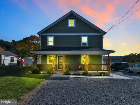 1160 Bunting Street, Llewellyn, PA 17944
