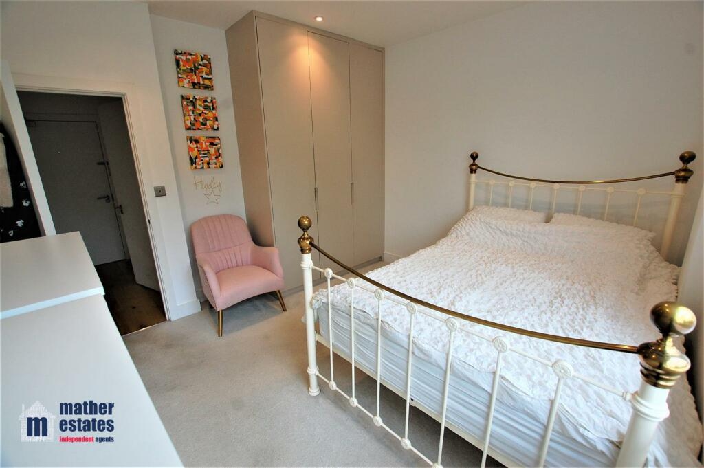 Additional image 8 of Great North Road, Hatfield