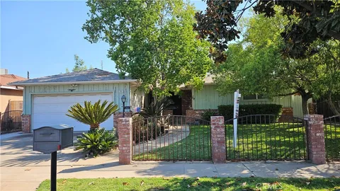 2551 W San Gabriel Avenue, Fresno, CA 93705