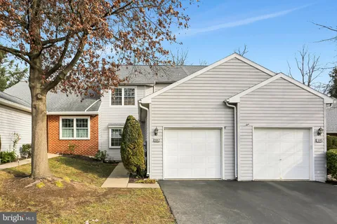Primary image of 1047 Pond Ridge Drive, Harrisburg, PA 17111