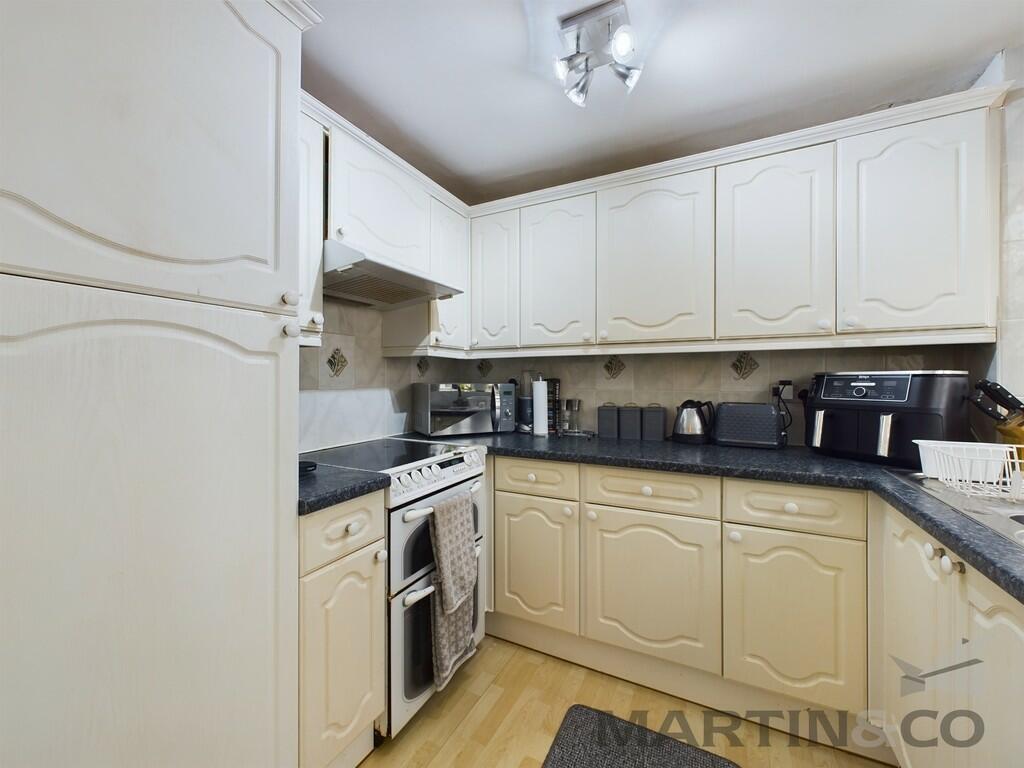 Additional image 8 of Cedarwood Drive, St Albans