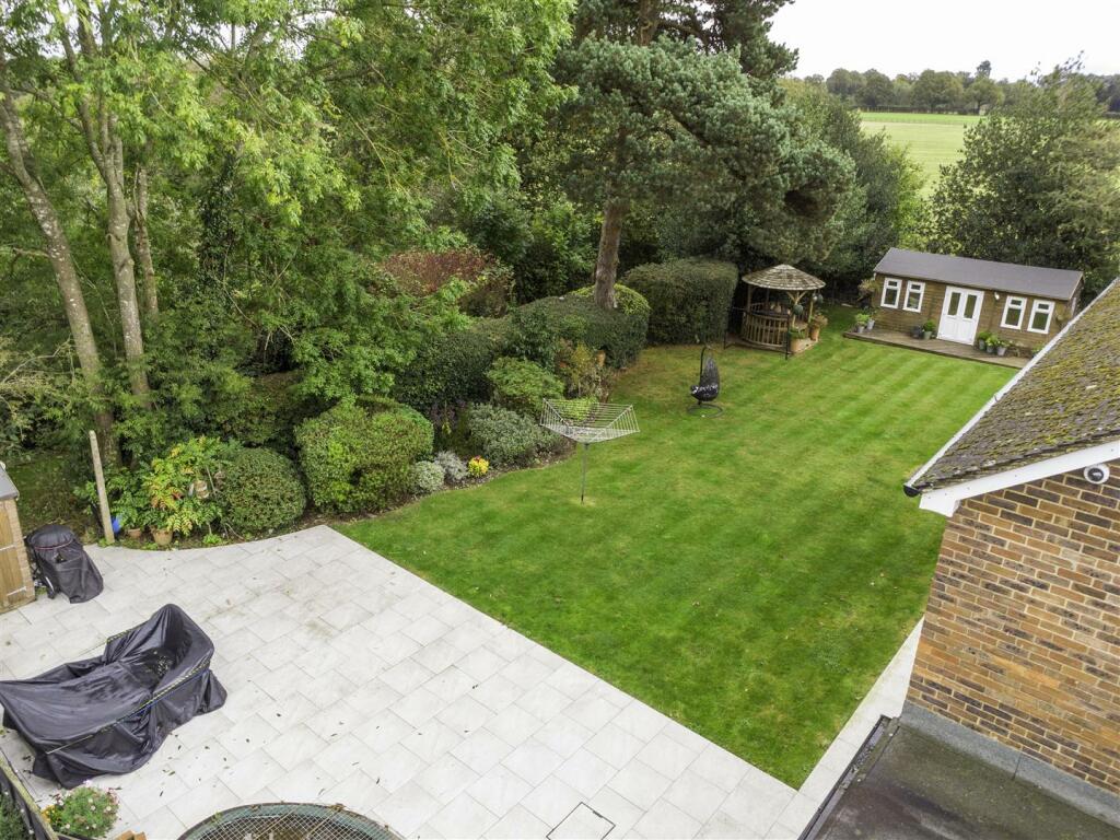 Additional image 20 of Ramsey Close, Brookmans Park, Herts