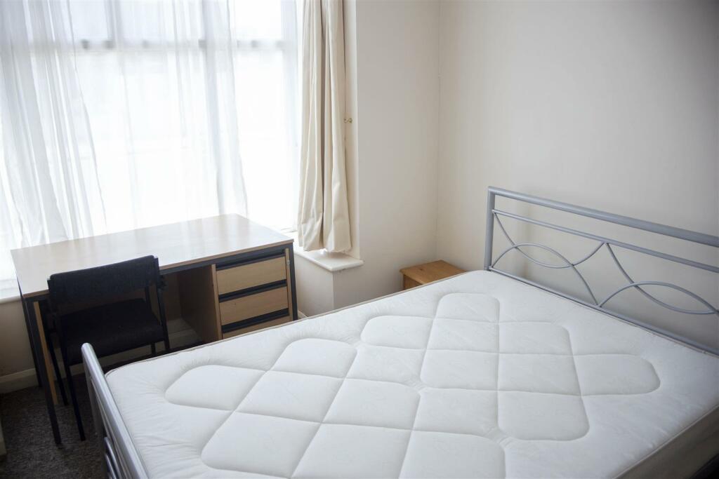 Additional image 4 of Raddlebarn Road, Birmingham