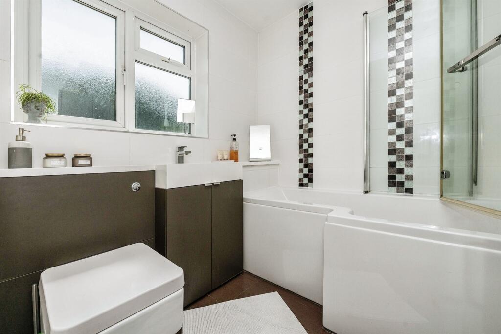 Additional image 14 of The Paddocks, Welwyn Garden City