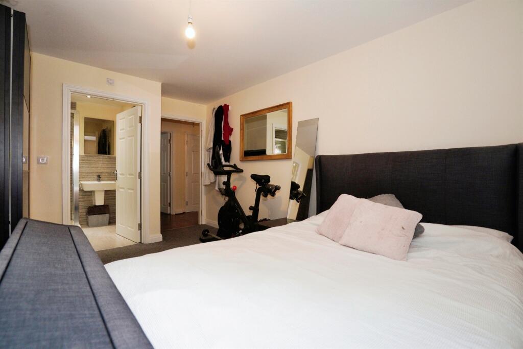 Additional image 15 of Millstone Way, Harpenden