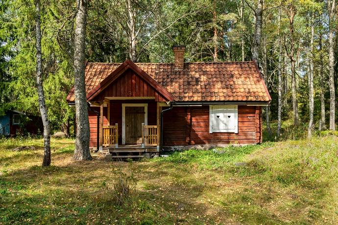 Primary image of Trästa broväg 24, Häverödal, Norrtälje kommun