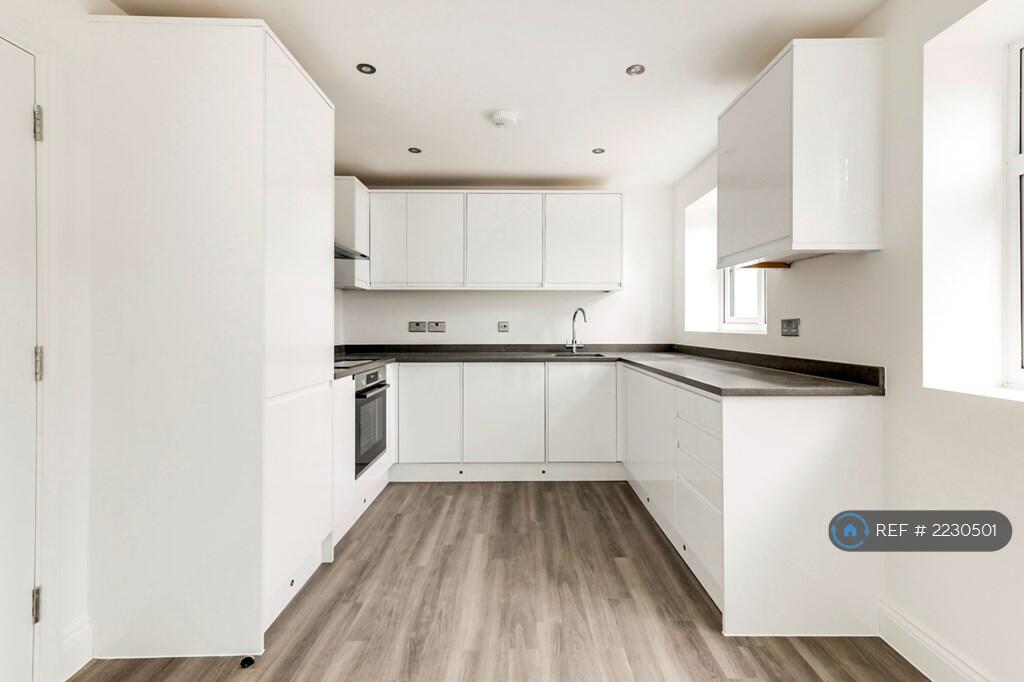 Additional image 7 of Roe Green Close, Hatfield, AL10