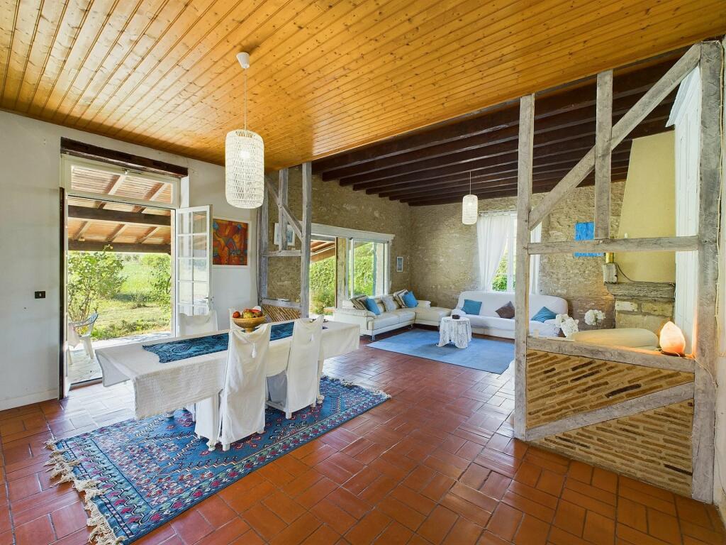 Additional image 3 of Aquitaine, Lot-et-Garonne, Monflanquin, France