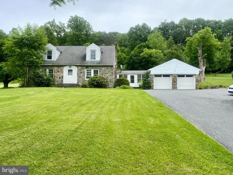 3817 Lower Saucon Road, Hellertown, PA 18055