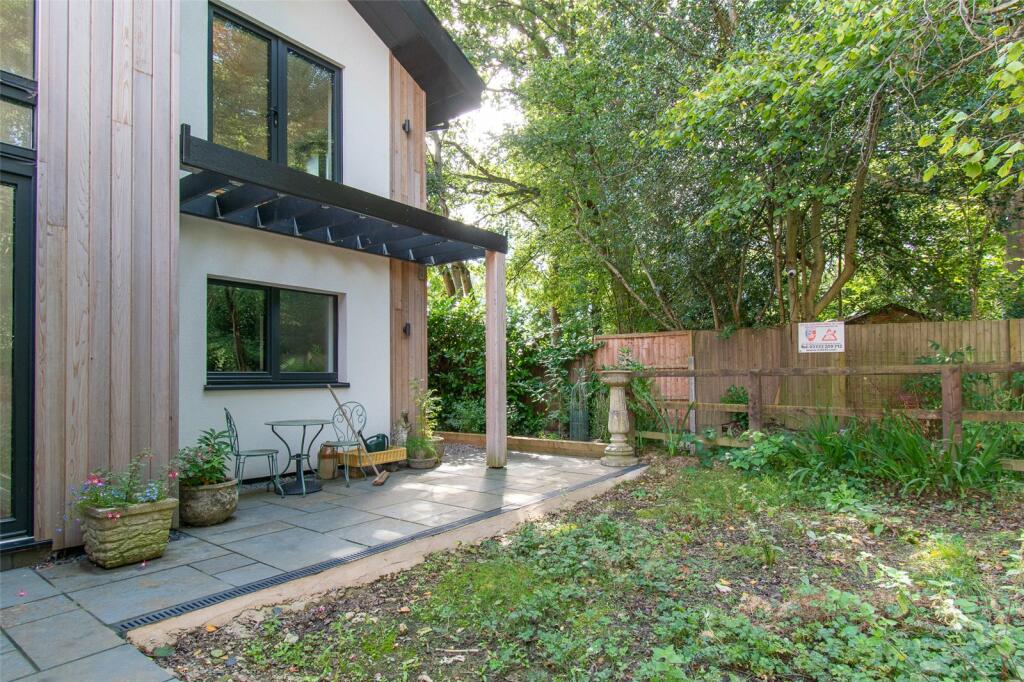 Additional image 26 of Park Street Lane, Park Street, St. Albans, Hertfordshire, AL2