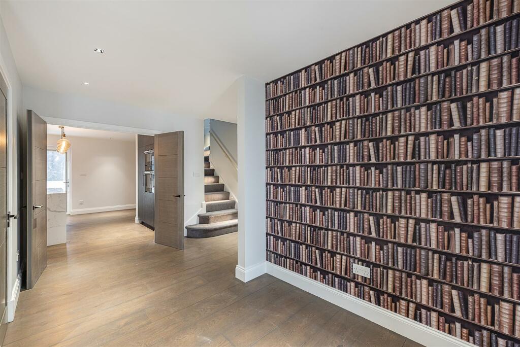 Additional image 4 of Burston Drive, Park Street, St. Albans