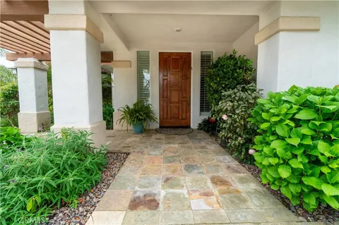 Primary image of 28366 Crooked Oak Lane, Escondido, CA 92026