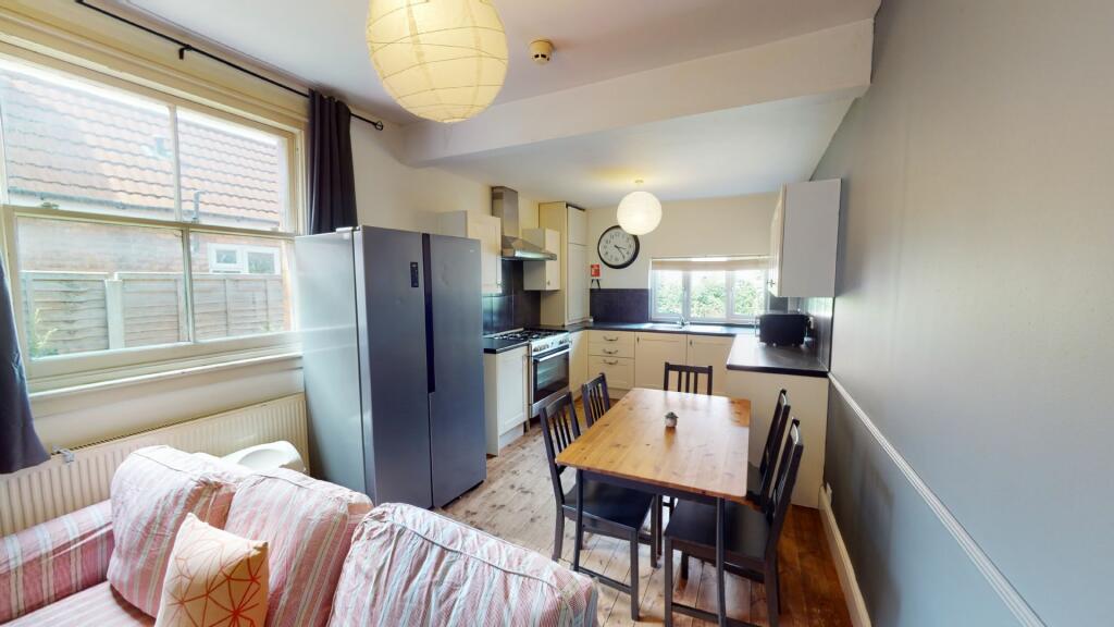 Additional image 5 of 22 Carlyle Road B16 9BJ