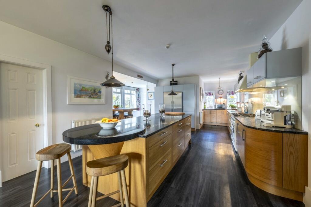 Additional image 4 of Balgonie House, Braemar Place, Ballater, Aberdeenshire, AB35