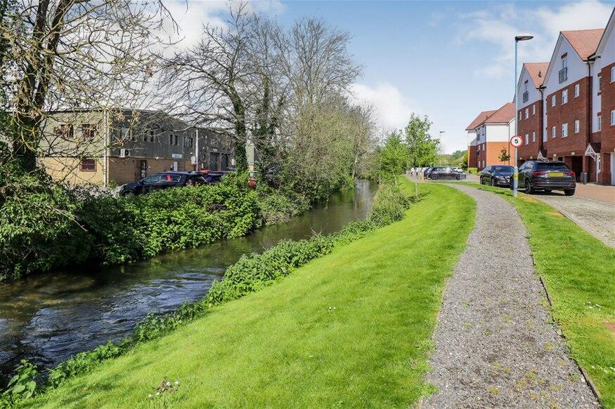 Additional image 8 of Millstone Way, Harpenden, AL5