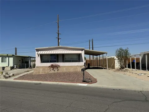 73250 Colonial Drive, Thousand Palms, CA 92276