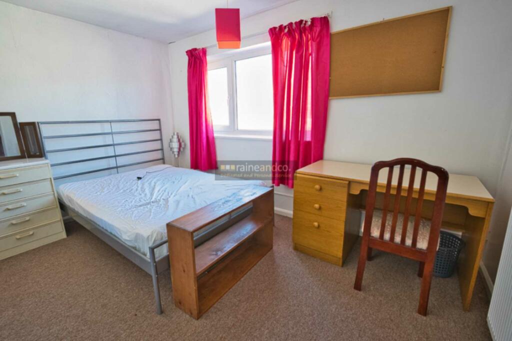 Additional image 6 of Link Walk, Hatfield