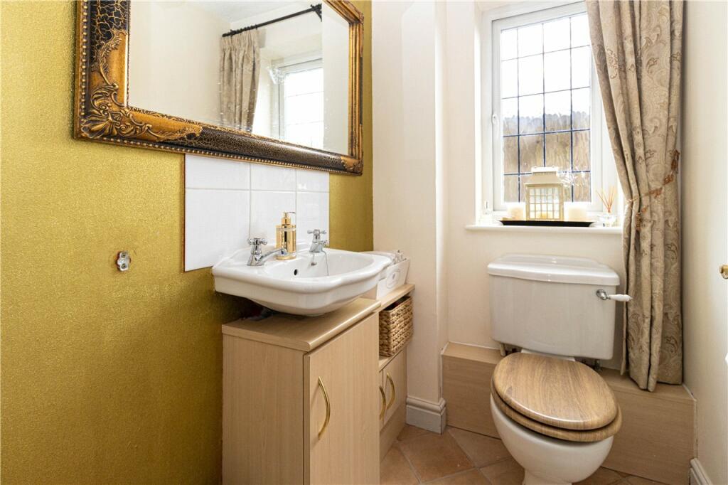 Additional image 13 of Magnolia Close, Park Street, St. Albans, Hertfordshire