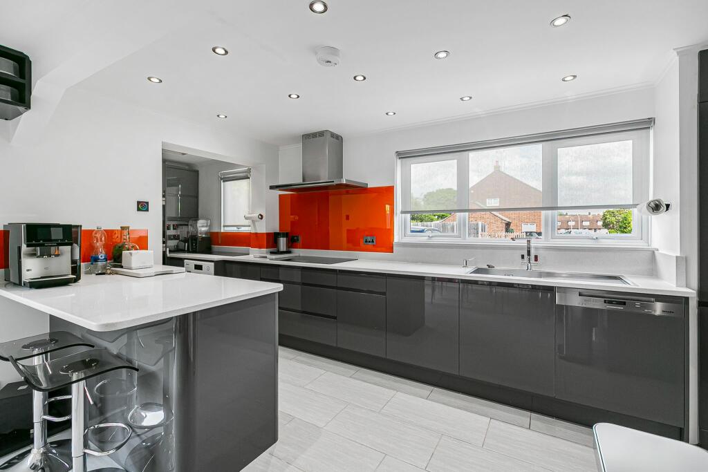 Additional image 3 of Puttocks Drive, Welham Green, AL9