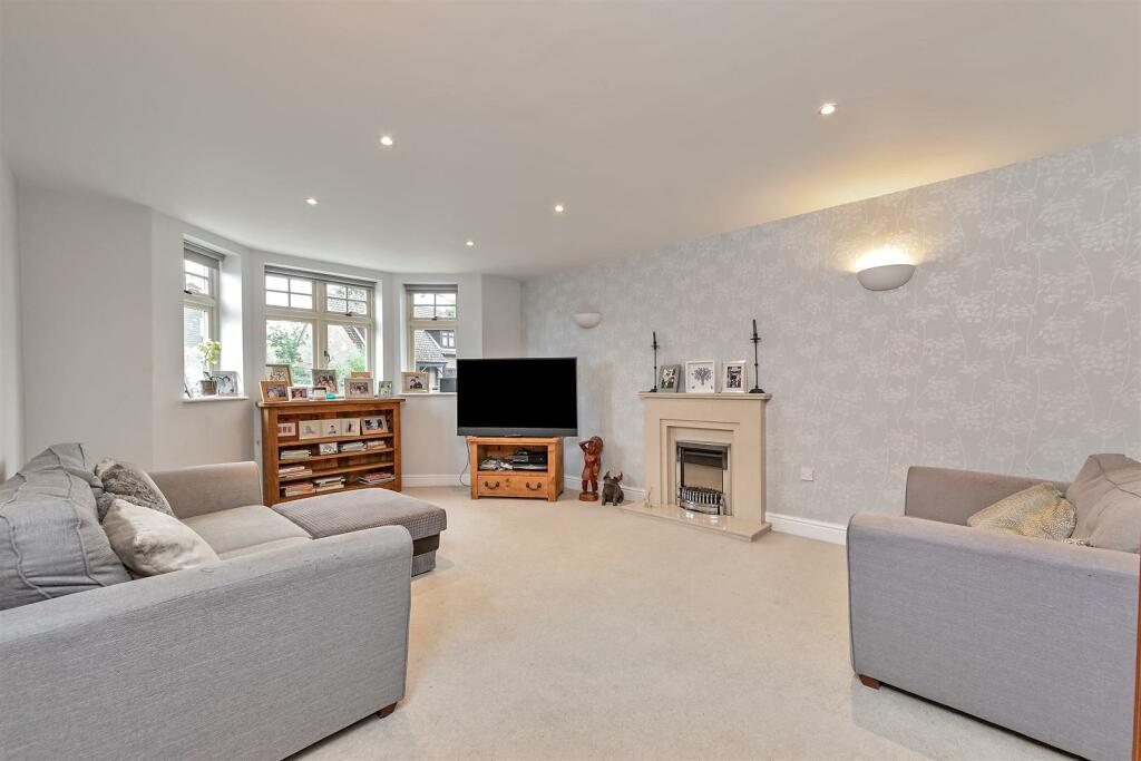 Additional image 11 of Bucknalls Drive, Bricket Wood, St. Albans