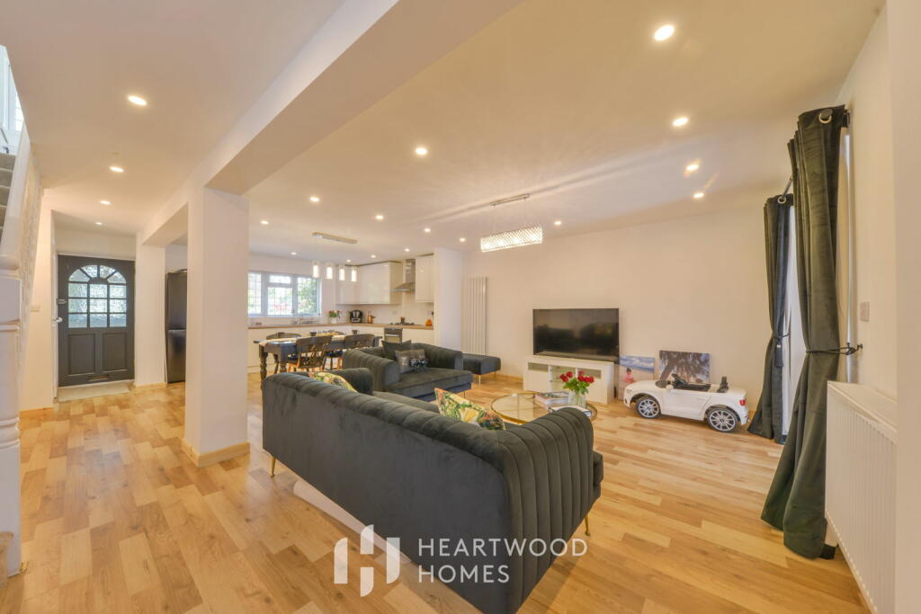 Additional image 8 of Holyrood Crescent, St. Albans, AL1 2LU