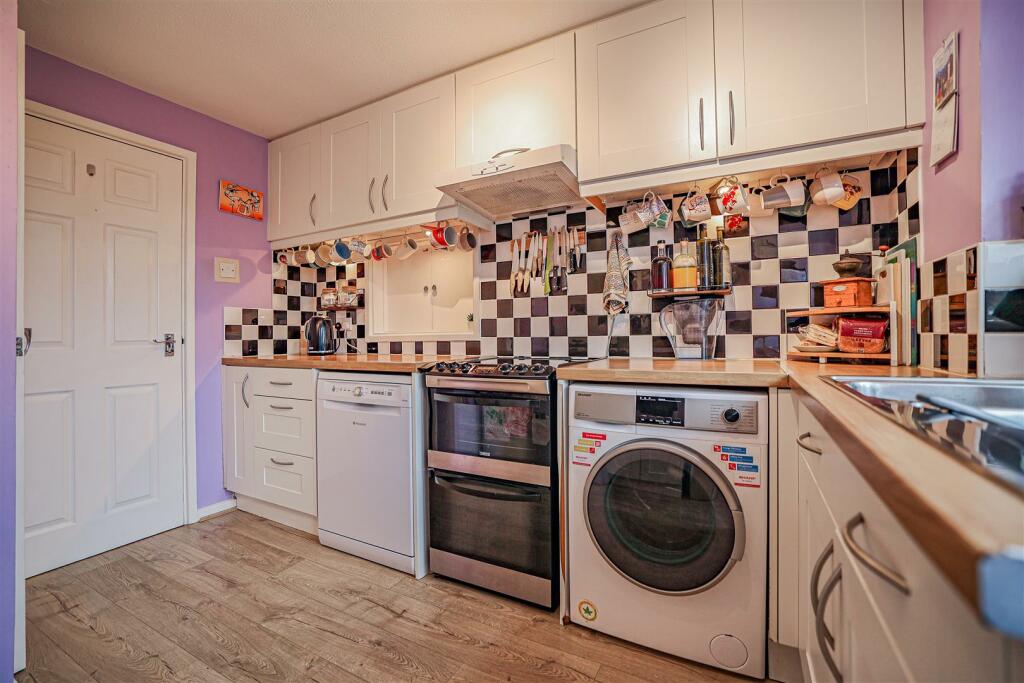 Additional image 8 of Broadstone Road, Harpenden, AL5