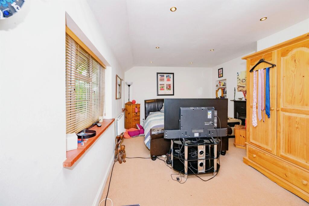 Additional image 4 of Hilltop, Redbourn, St. Albans