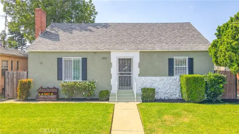 11911 S Hoover Street, Los Angeles, CA 90044