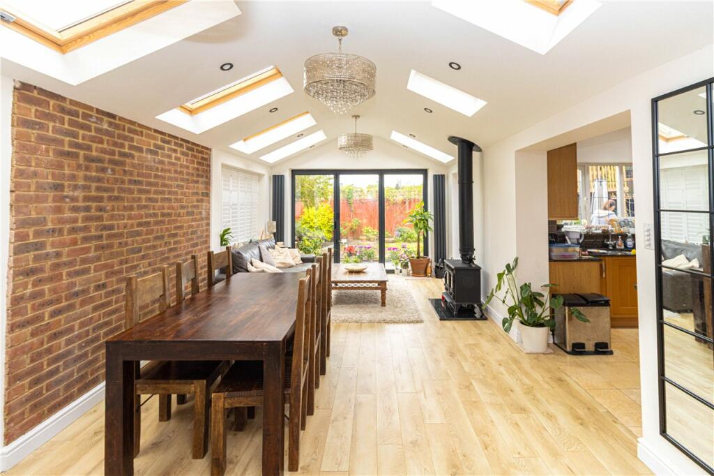 Additional image 6 of Magnolia Close, Park Street, St. Albans, Hertfordshire