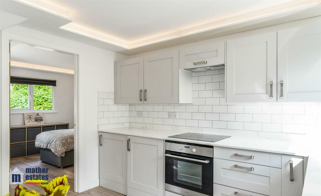 Additional image 4 of Spielplatz, Lye Lane, Bricket Wood