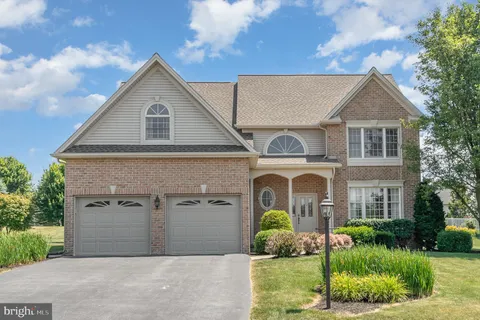 Primary image of 213 Cooper Road, Hummelstown, PA 17036