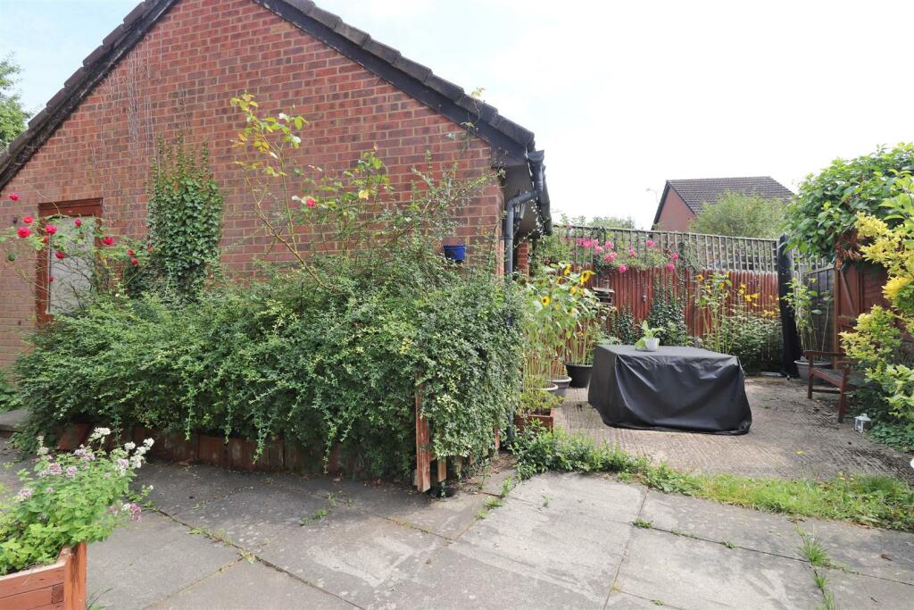 Additional image 15 of Colney Heath Lane, St. Albans