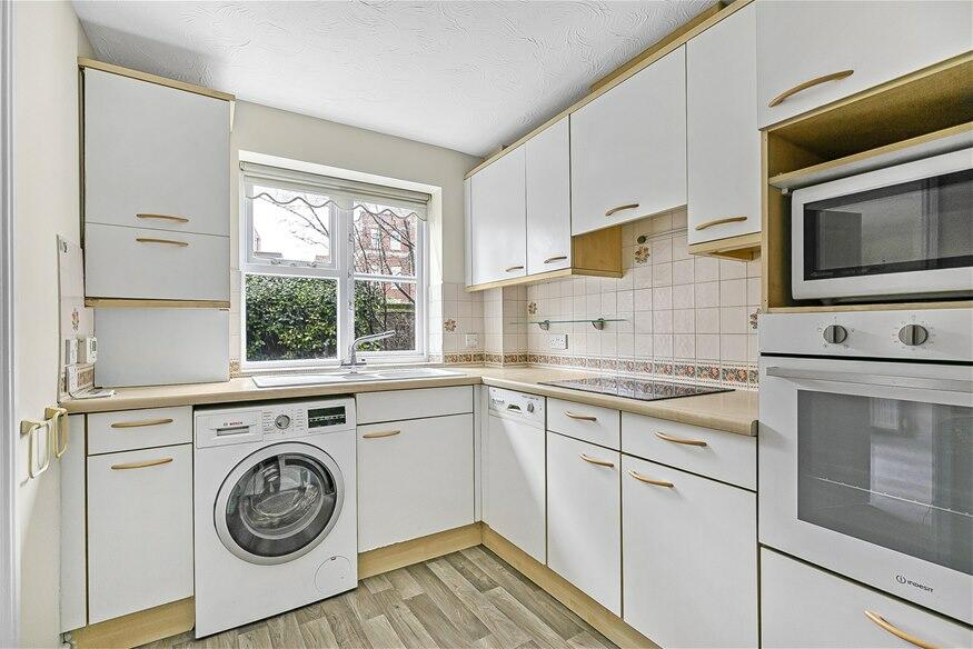 Additional image 6 of Sun Lane, Harpenden, AL5