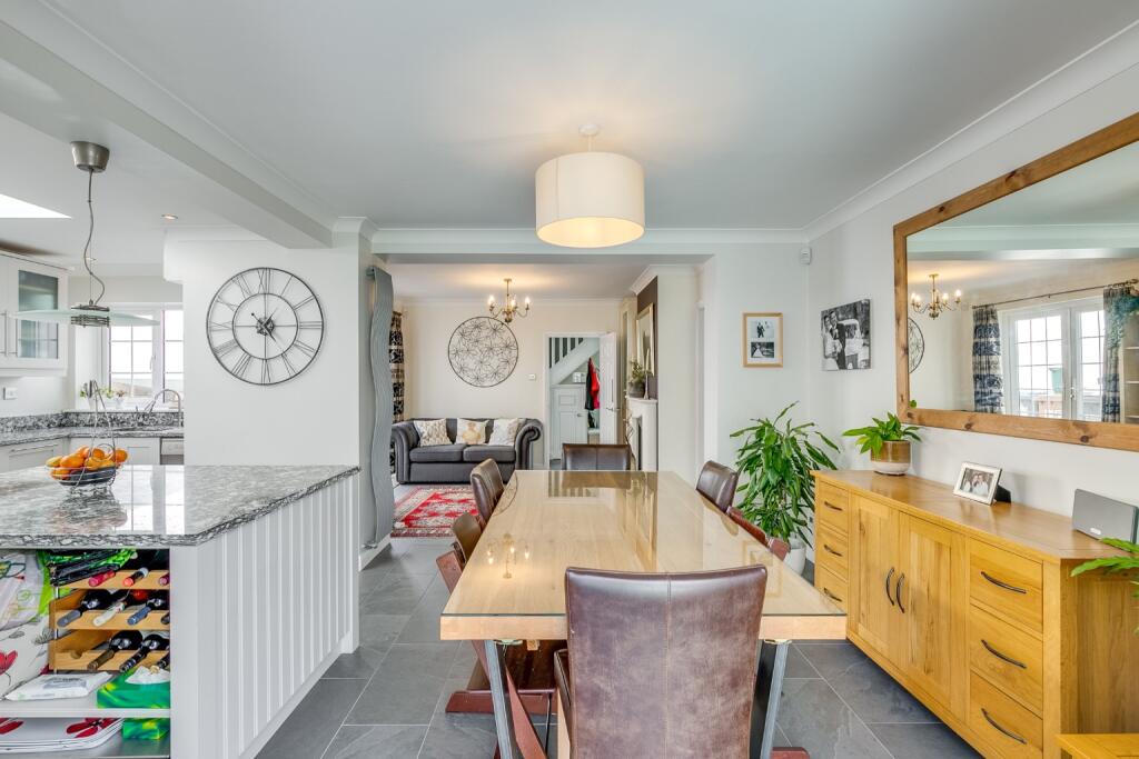 Additional image 13 of Dellcott Close, West Side, Welwyn Garden City, Hertfordshire, AL8