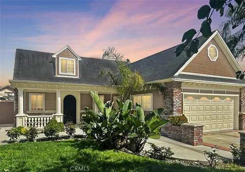 2214 Avalon Street, Costa Mesa, CA 92627