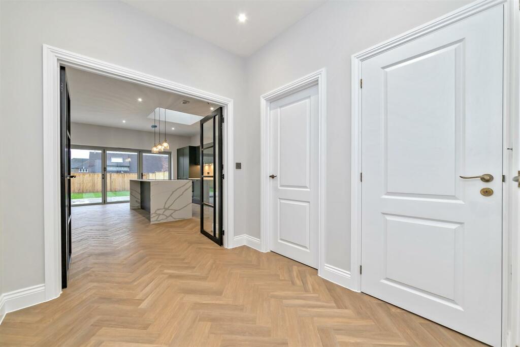 Additional property image - Highfield Road, Sandridge, St. Albans