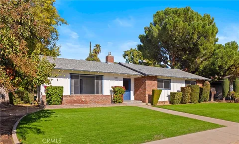 190 W Dovewood Lane, Fresno, CA 93704