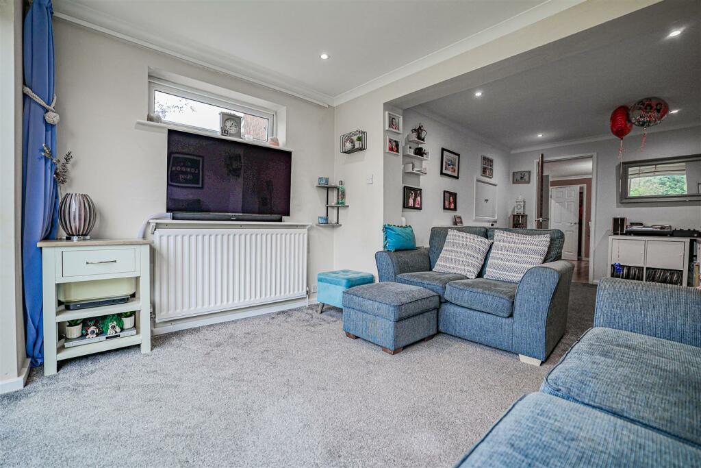 Additional image 3 of Broadstone Road, Harpenden, AL5