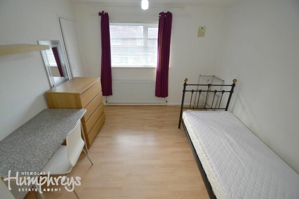 Additional image 6 of High Dells