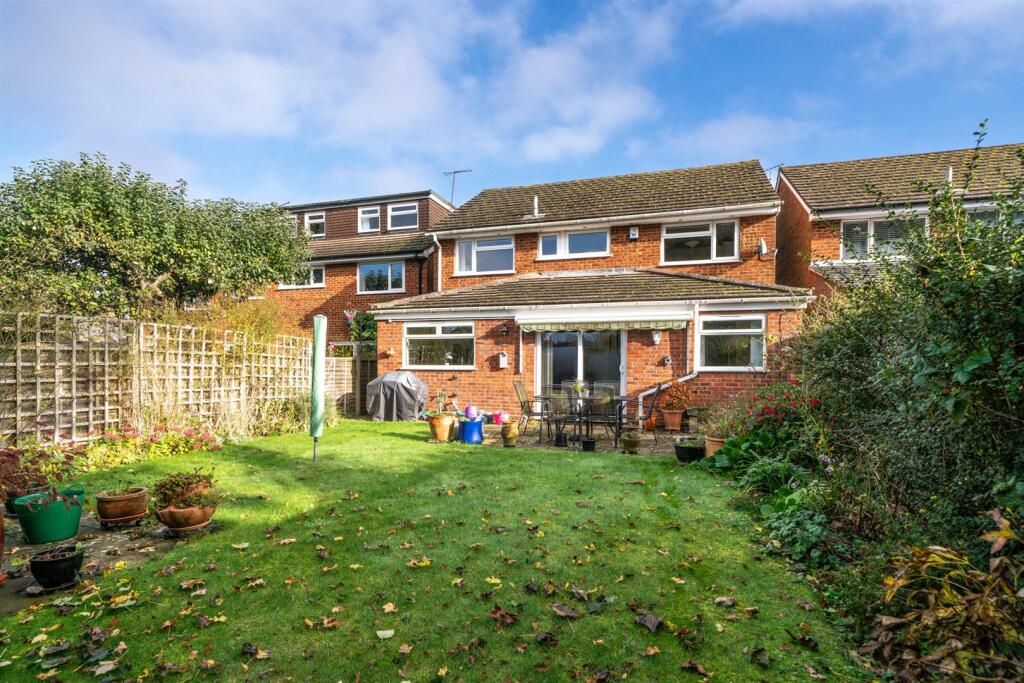 Additional image 24 of Fontmell Close, St. Albans