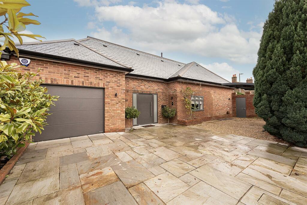 Additional image 23 of Burston Drive, Park Street, St. Albans