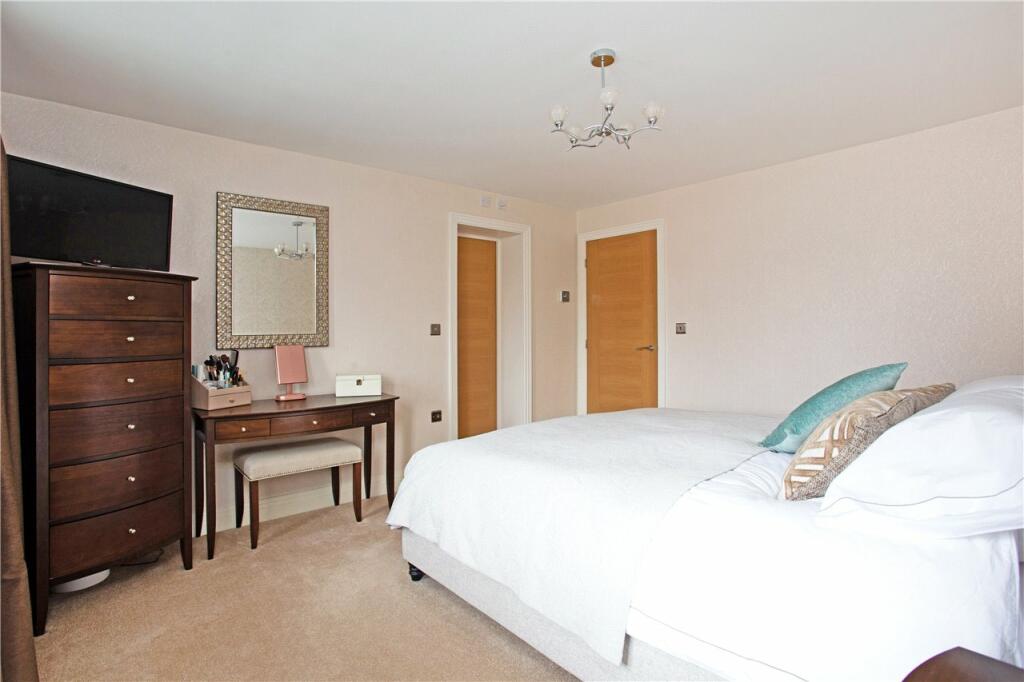 Additional image 12 of Mortimer Crescent, Kings Park, St. Albans, Hertfordshire