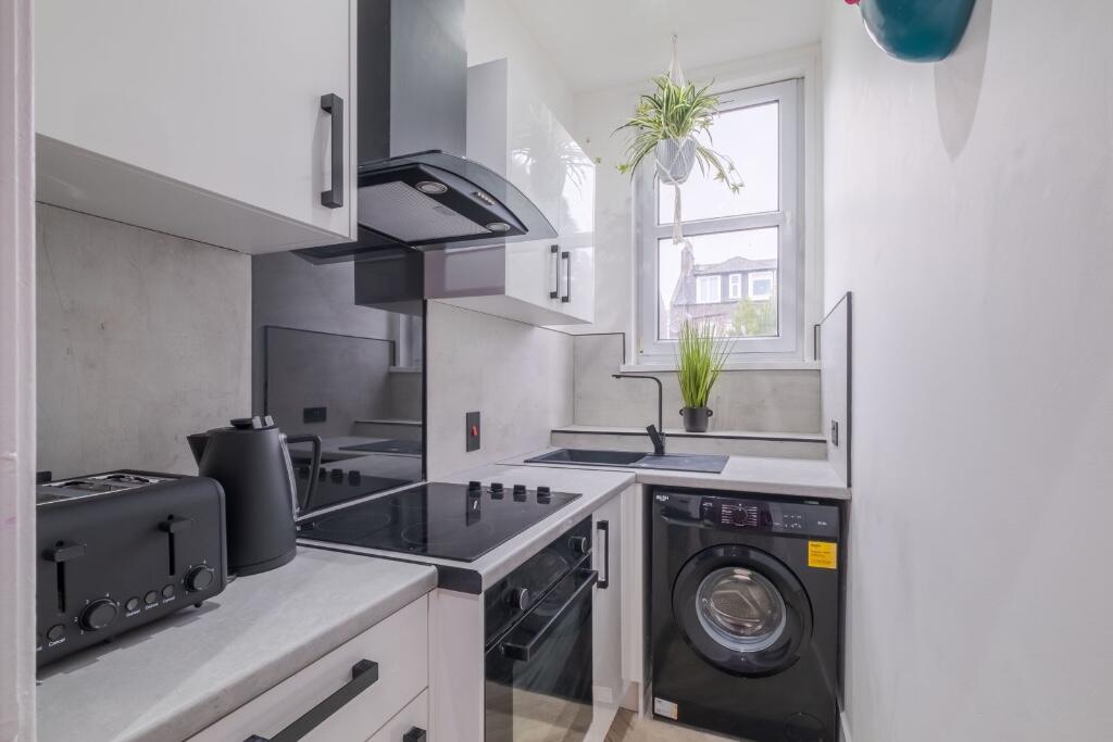 Additional image 10 of Ashvale Place, Aberdeen, Aberdeenshire, AB10