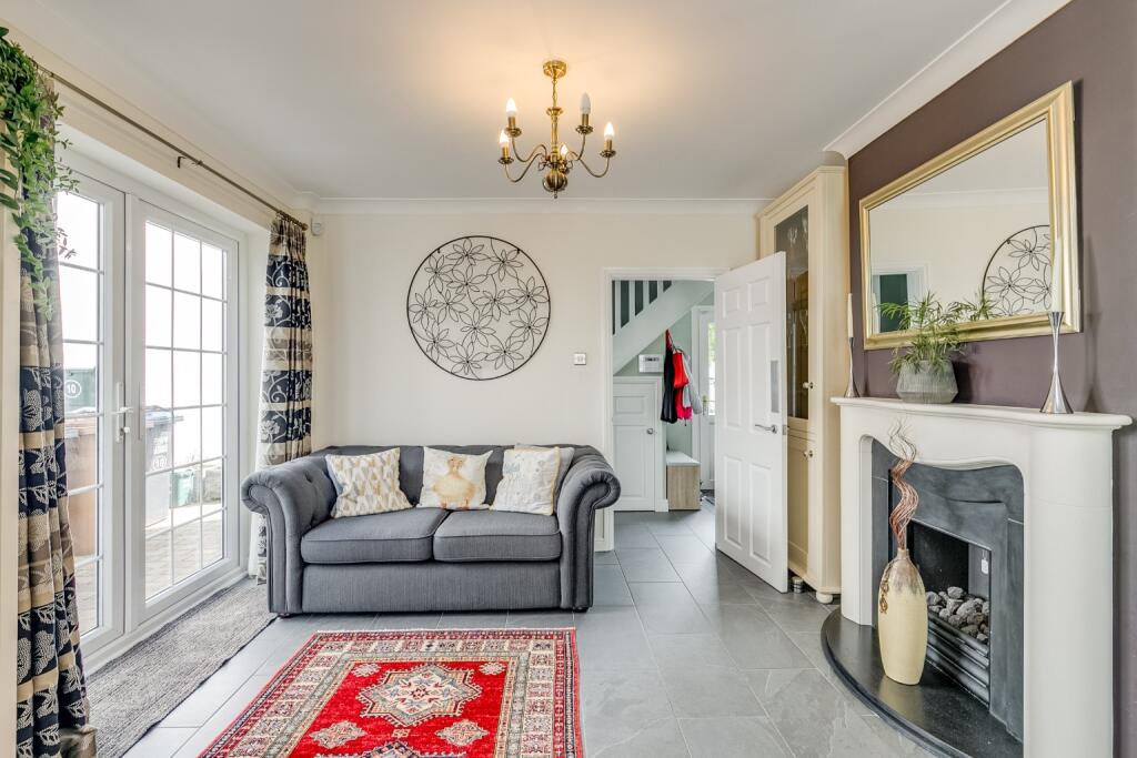 Additional image 14 of Dellcott Close, West Side, Welwyn Garden City, Hertfordshire, AL8