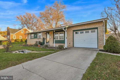 406 Ridge Avenue, McSherrystown, PA 17344