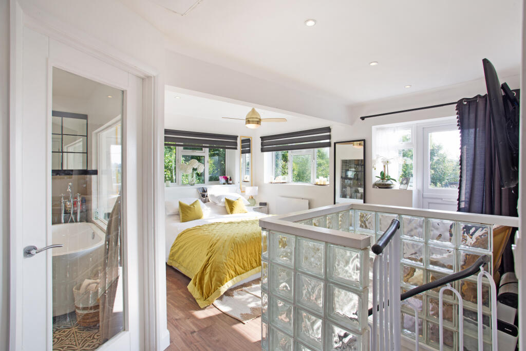 Additional image 15 of Old Watling Street, Flamstead, AL3