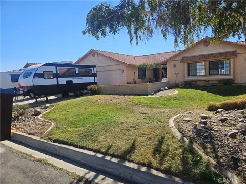 15631 Via Cartagena St, Hesperia, CA 92345