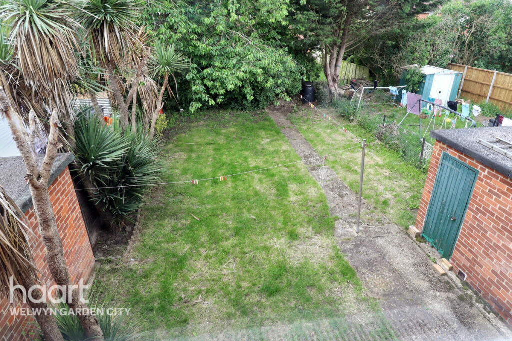 Additional image 8 of Four Acres, Welwyn Garden City