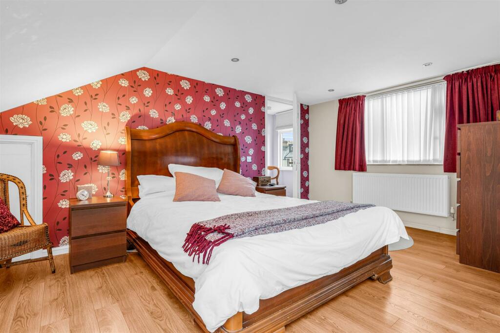 Additional image 20 of St. Michaels Close, Harpenden