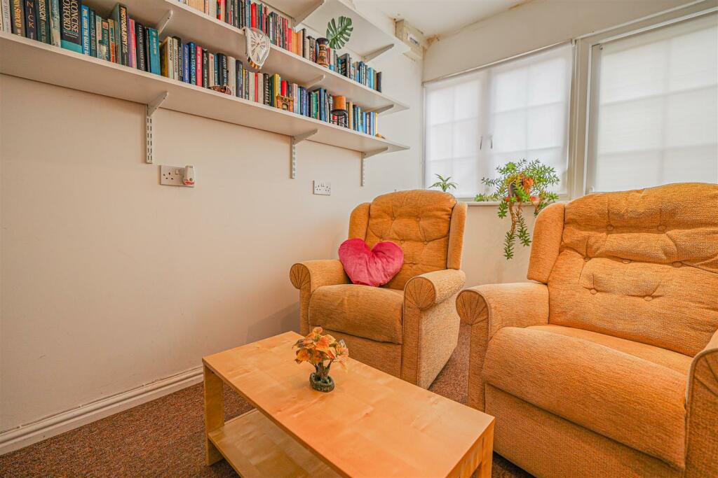 Additional image 15 of Collyer Road, London Colney, AL2